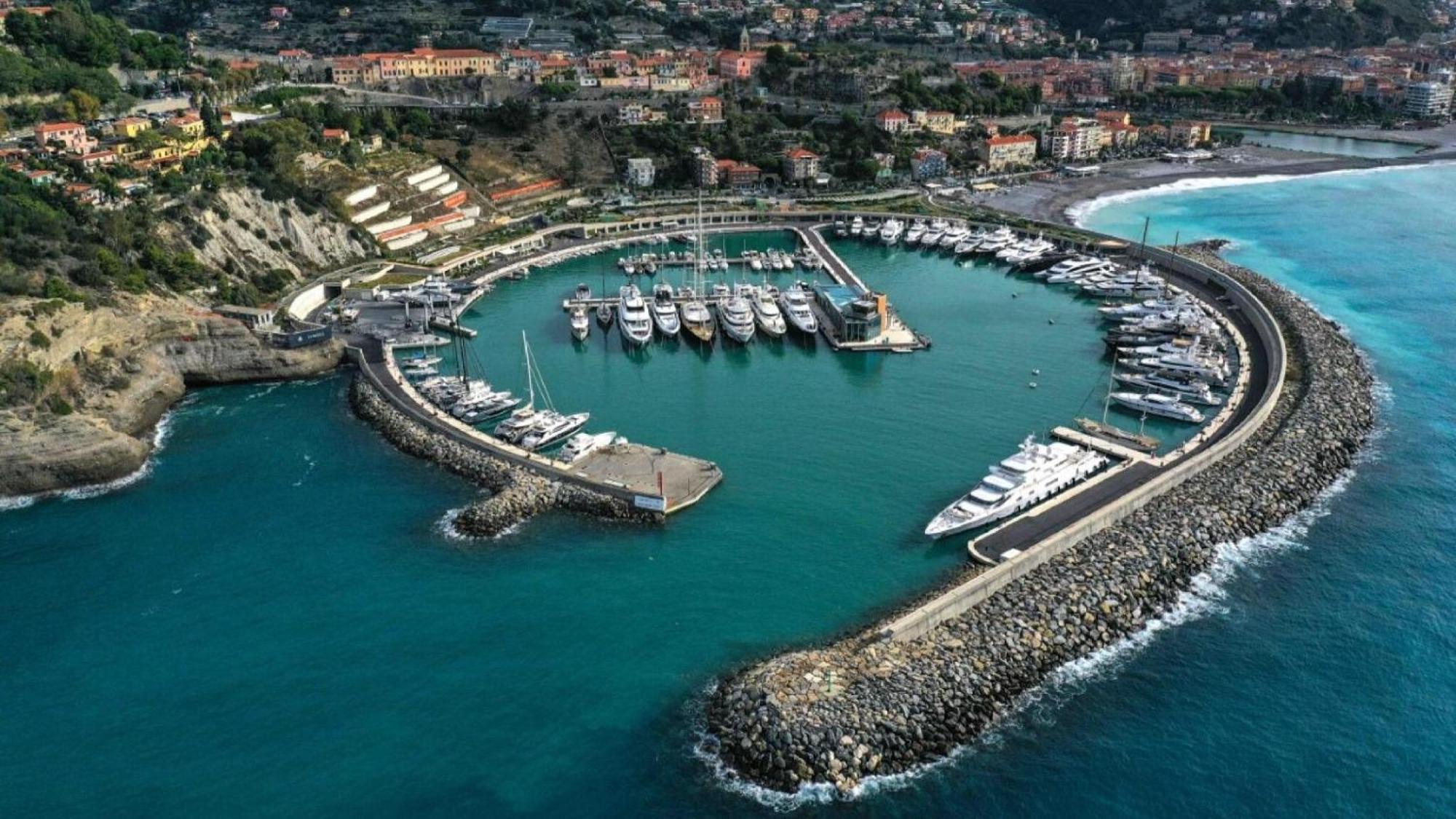 Casa Rina Appartement Ventimiglia Buitenkant foto